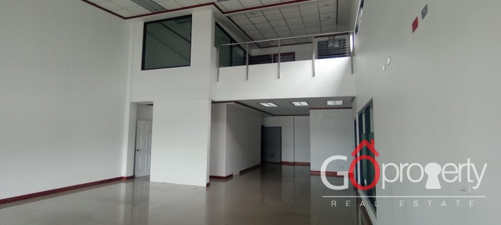 Precio Rebajado! Alquiler de Local Comercial - Coronado